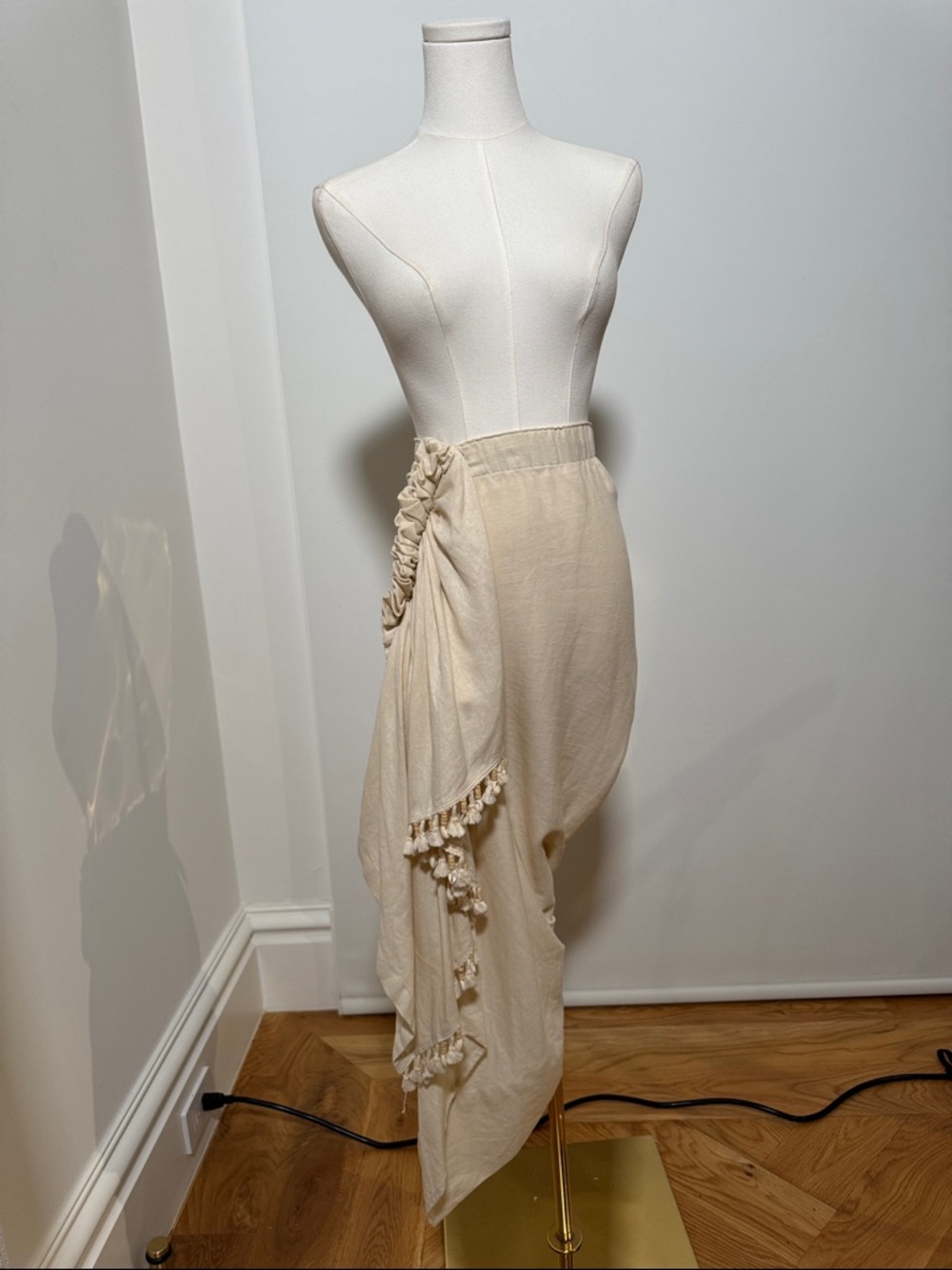 Ivory Tulum Midi Skirt with Elastic Waistband